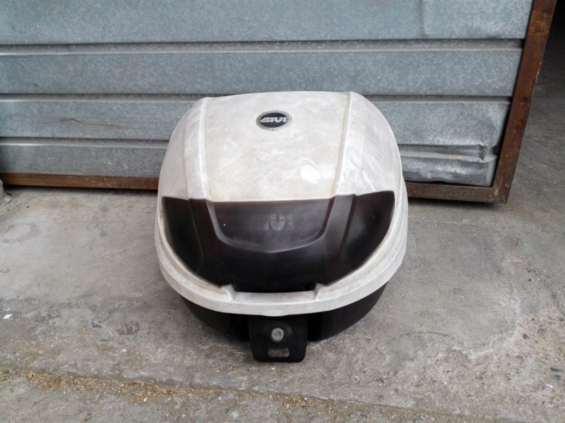 maleta moto plastico blanco 1u